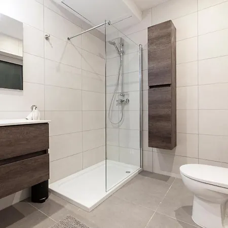 No 48 By 360 Estates بيت ضيافة